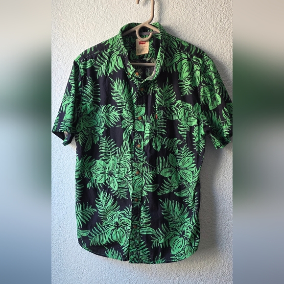Levi's Black and Green Tropical Print Shirt - Picture 1 of 3